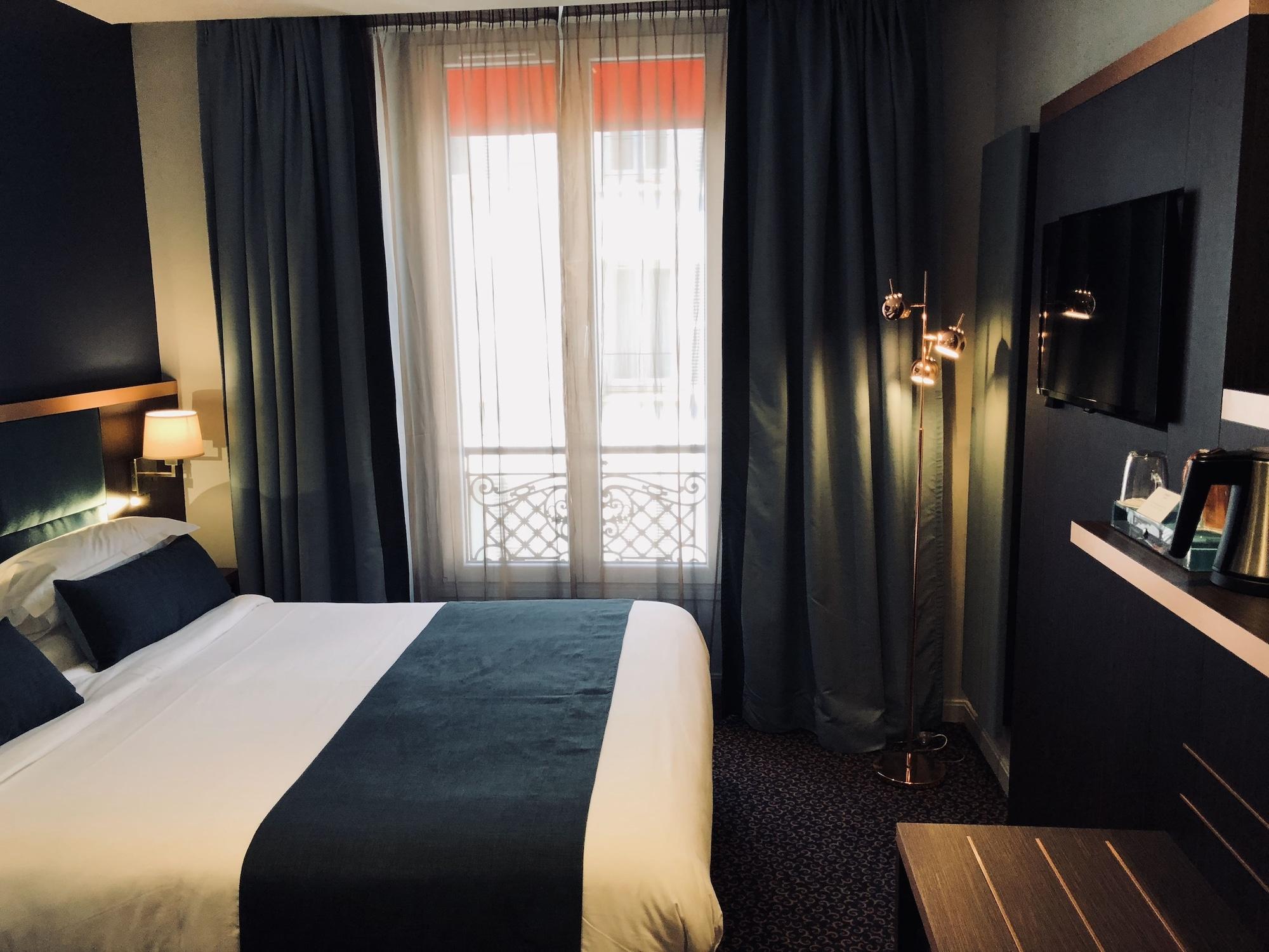 Western Empire Elysées Hotel