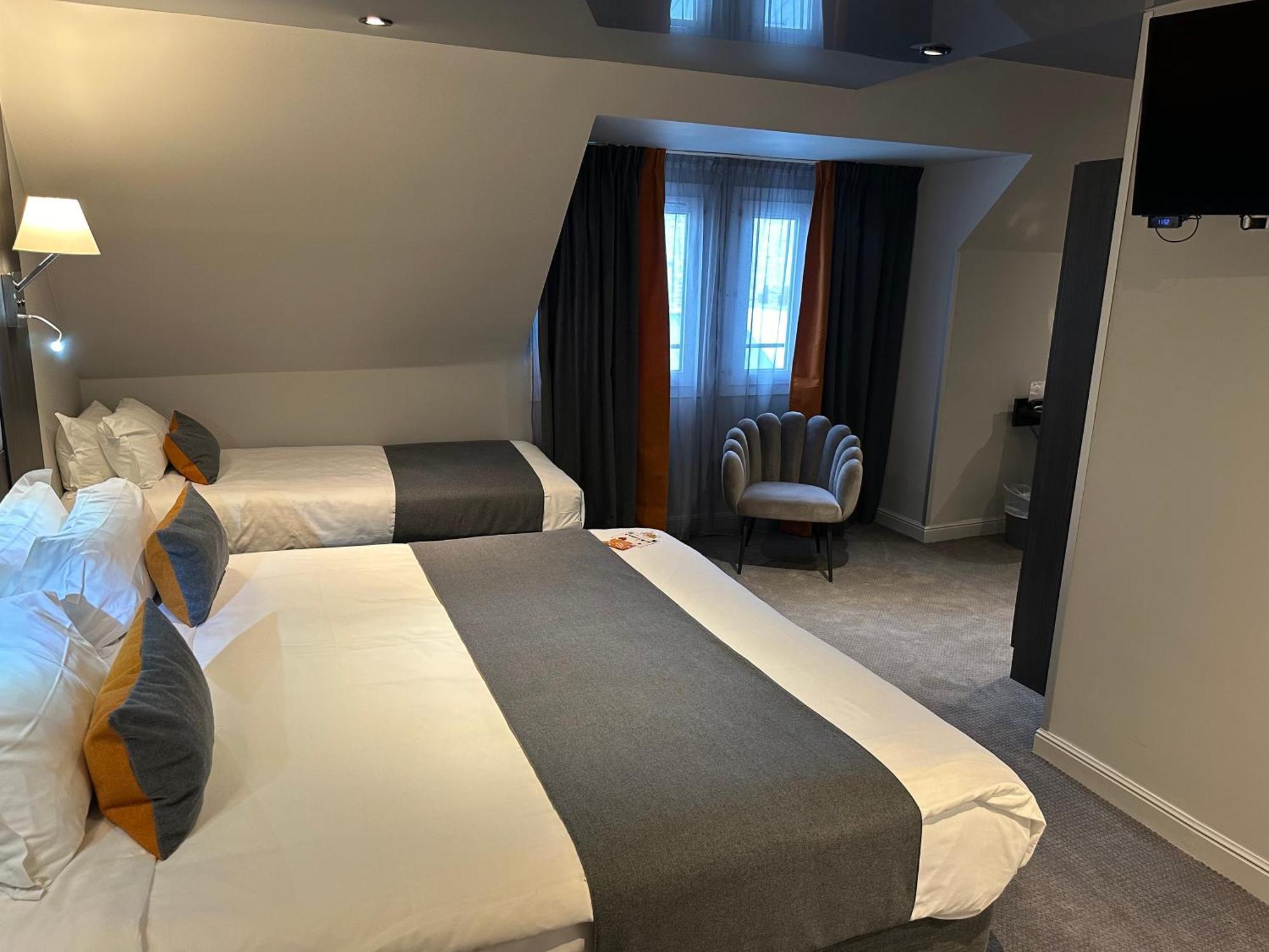 Western Empire Elysees 3* París